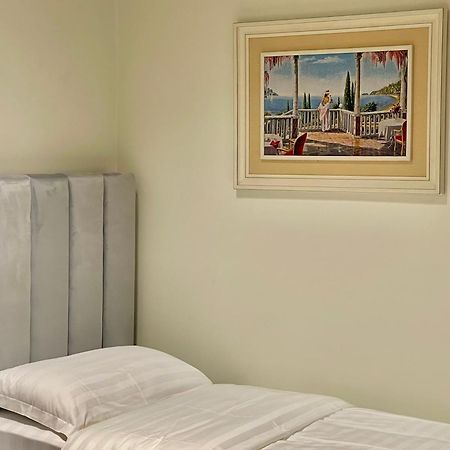 Hotel Bujtina Apsus Berat Exteriér fotografie