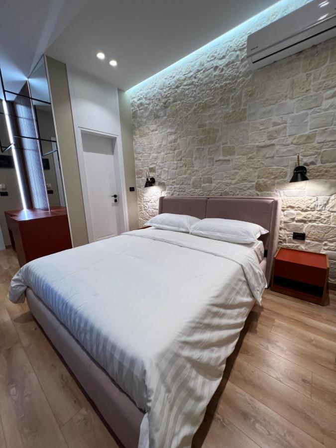 Hotel Bujtina Apsus Berat Exteriér fotografie